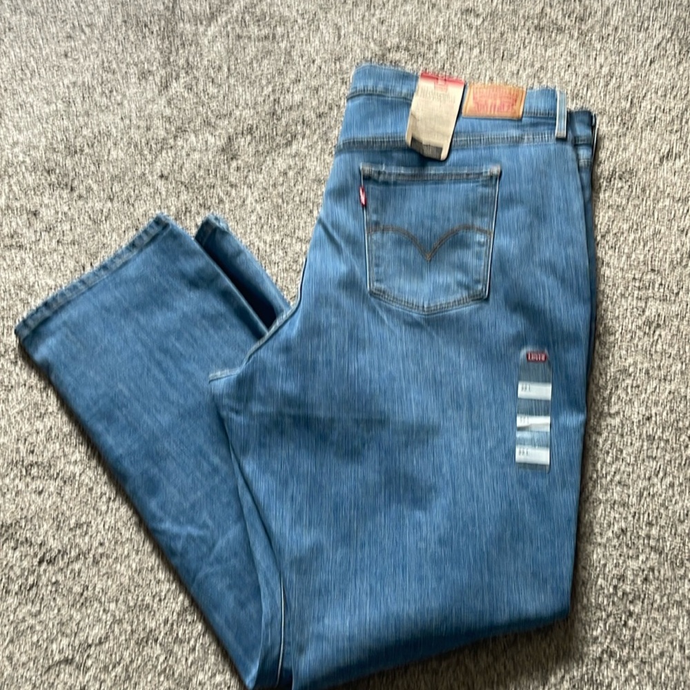Levi's 724 High-Rise Straight Jeans 22W